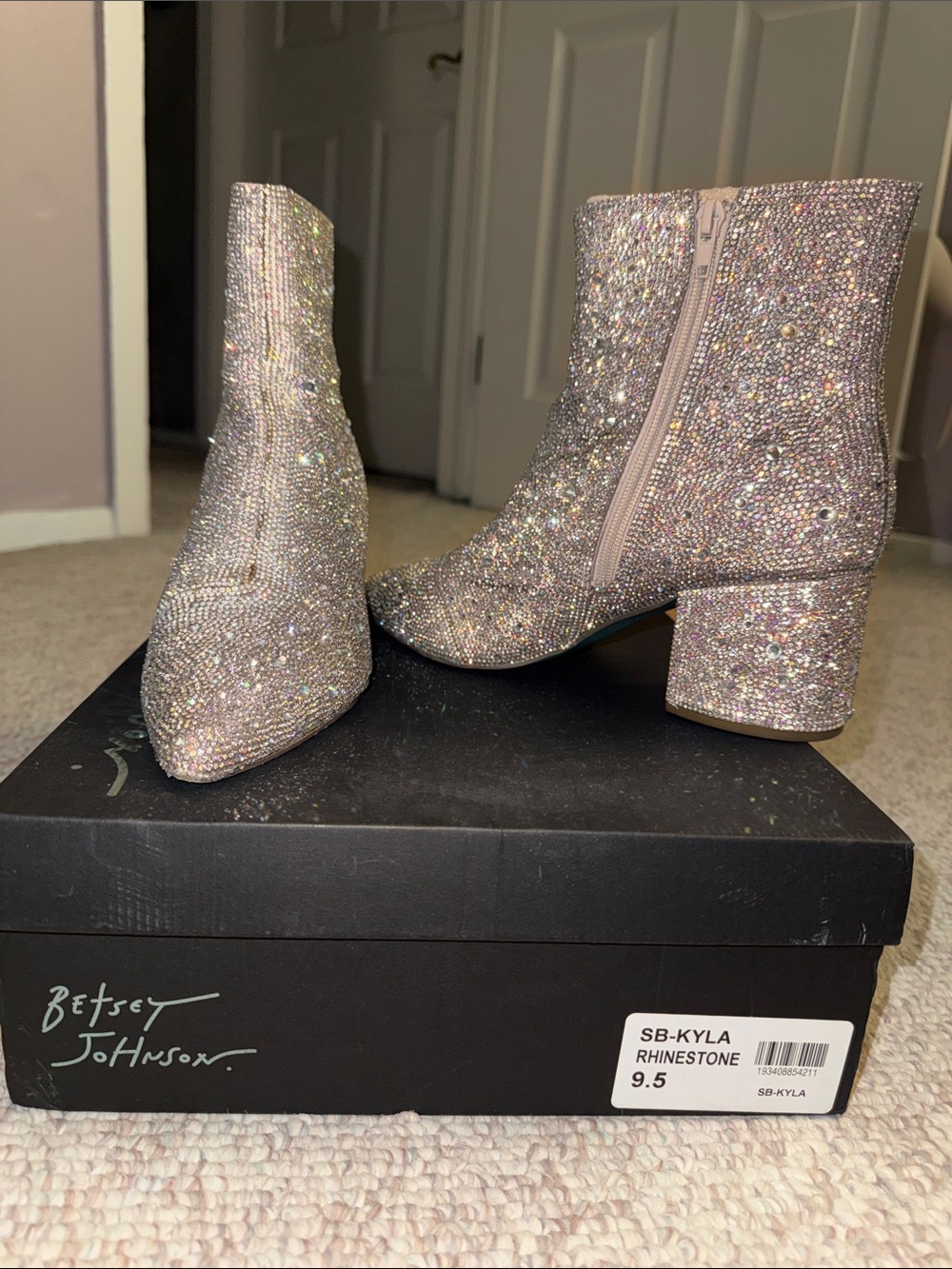 Betsey Johnson Rhinestone Embellished Silver Block Heel Ankle Boots Size 9.5